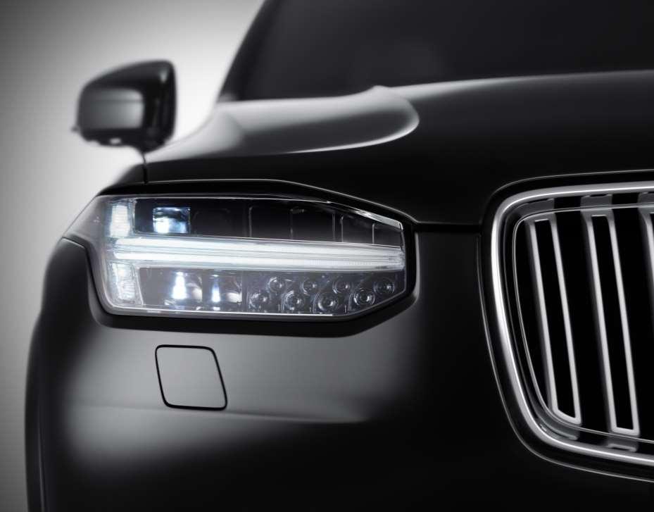 ΓΙΑΤΙ ΤΟ ΝΕΟ XC90 ΕΙΝΑΙ ΜΟΝΑΔΙΚΟ Ασφάλεια & Άνεση Φώτα LED. Άμεσα αναγνωρίσιμα. Ενισχύουν την οπτική εντύπωση του αυτοκινήτου και έχουν πολύ μεγαλύτερη φωτιστική απόδοση.
