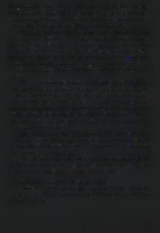 με τη βοήθεια μιας αντλίας (9), οδηγείται στο δοχείο υπερχείλισης (3).