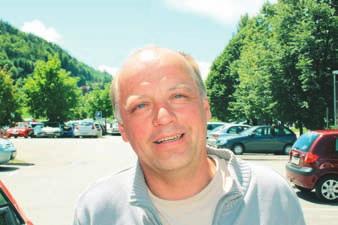 terapevtskih postopkih in posegih, v operacijski dvorani, v specialistiëni ambulantni dejavnosti, zadnjih 16 let je glavna medicinska sestra/koordinatorica zdravstvene nege v specialistiëni
