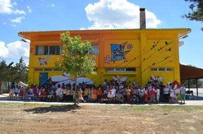 κοινότητα και στους πολίτες για ένα γόνιμο διάλογο. 2. Σεμινάρια στους μαθητές 3.