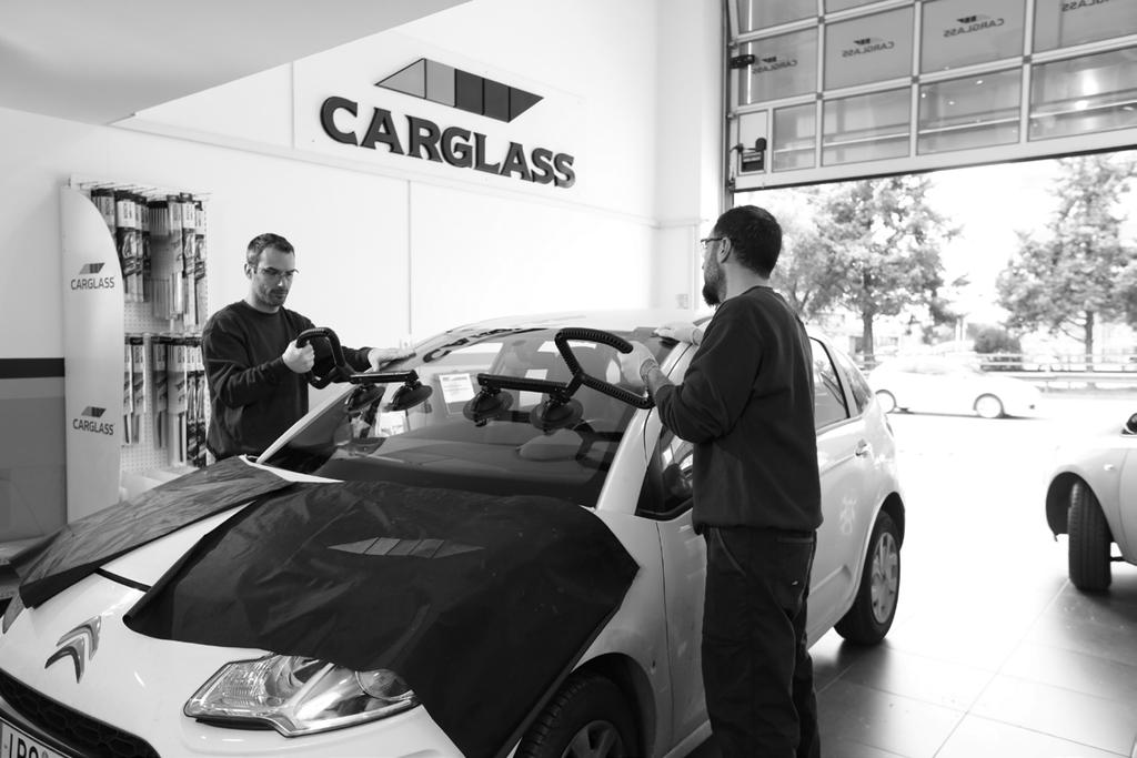 Η Carglass, εδώ και 16 χρόνια, δραστηριοποιείται στην επισκευή και αντικατάσταση κρυστάλλων αυτοκινήτου, χρησιµοποιώντας πρωτοπόρα και µοναδικά εργαλεία, για να προσφέρει