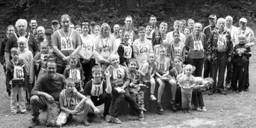 september 2014 ŽARNOVICKÝ MESAČNÍK 23 51. Zlatá prilba SNP sa stala korisťou Martina Vaculíka Posledná augustová nedeľa (31.8.2014) priniesla skrátenú verziu 51. ročníka pretekov o Zlatú prilbu SNP.