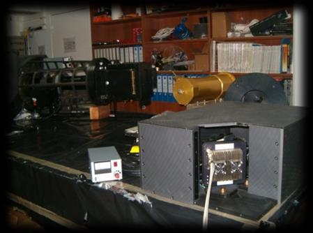 Το εργαστήριο είναι εφοδιασμένο με ειδικές οπτικές τράπεζες για την υποστήριξη των συσκευών του τηλεσκοπίου. 3.2.