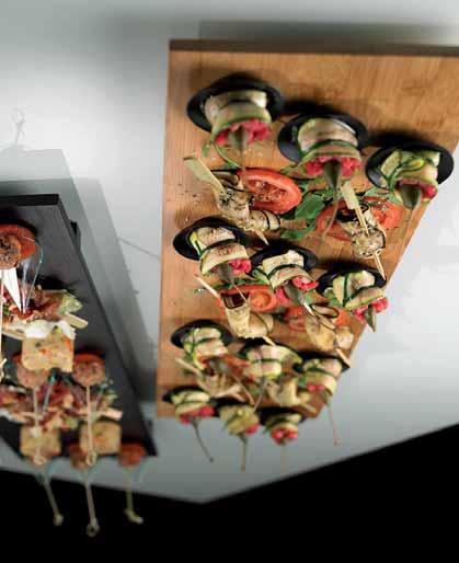 σκεύη σερβιρίσματος 019.05.010 σταντ για finger food, ξύλινο, «τραπέζιο» 24χ10 cm 019.05.011 σταντ για finger food, ξύλινο μαύρο, «τραπέζιο» 24χ10 cm 032.