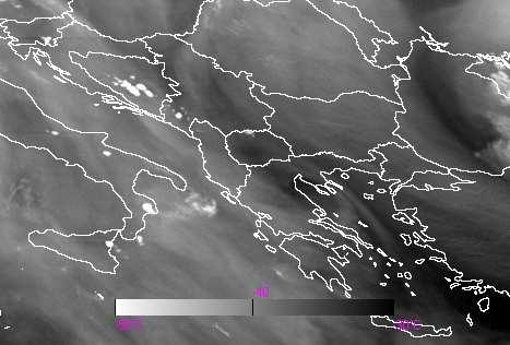 ενώ οι καταιγίδες µέσα την ξηρή ζώνη είχαν την µικρότερη ανάπτυξη. Σε περιοχές µε πολύ φωτεινούς τόνους του γκρι δεν αναπτύχθηκαν καταιγίδες.