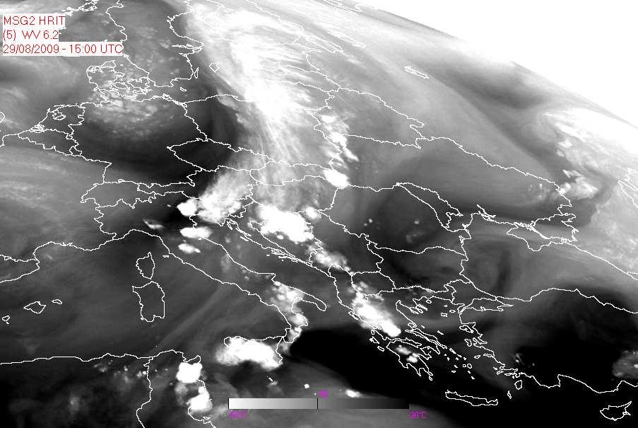 2 µm στις 15:00 (εικόνα 111), παρατηρείται ότι στην περιοχή των αλκανίων υπάρχει καθεστώς εµποδισµού εξαιτίας κυκλογένεσης (µαύρο τετράγωνο).