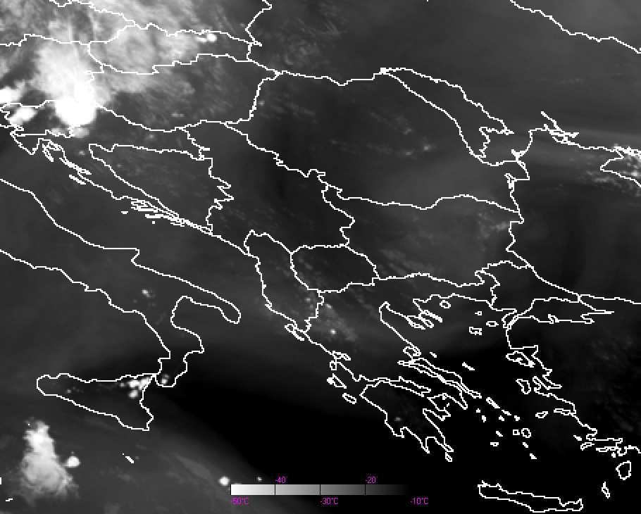 Μισή ώρα αργότερα (εικόνα 113β) αναπτύχθηκαν καταιγιδοφόρα κύτταρα στις υγρές περιοχές, Γ οι οποίες ταυτόχρονα και στα 6.2 µm είναι υγρές. Στις 11:30 UTC αναπτύχθηκαν κύτταρα στις περιοχές, Ε, Ζ.