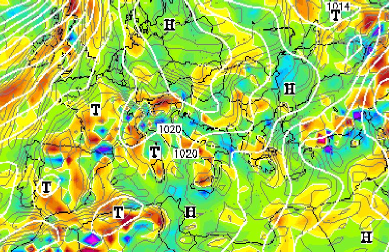Στον χάρτη µε τις κατακόρυφες κινήσεις στα 700 mb, παρατηρούνται ανοδικές κινήσεις στα κεντρικά αλκάνια (εικόνα 83α).