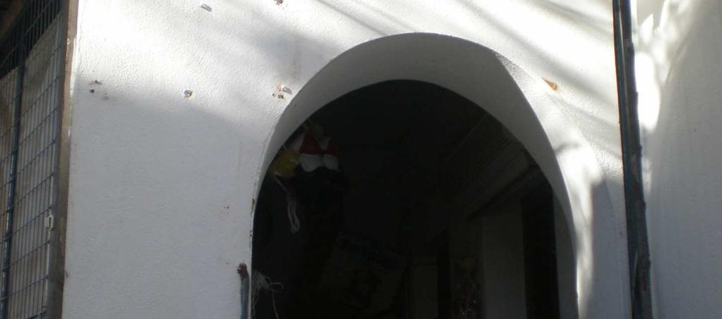 -Εφηµερίδα: Έχετε παιδιά; -Κάτοικος: 2 κορίτσια. 11 και 1,50 χρονών. -Εφηµερίδα: Με τι ασχολείστε; -Κάτοικος: Έµπορος.