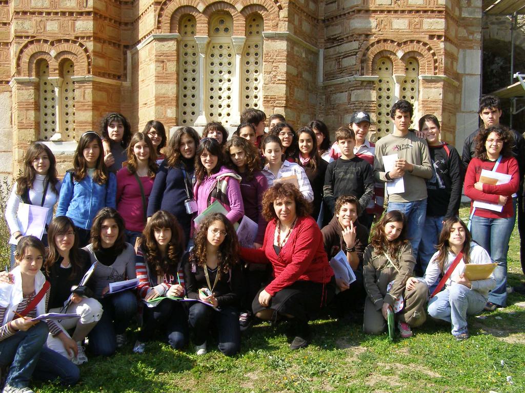 Σαπφώ Κονδύλη, Μαργαρίτα Κοντοπούλου, Χριστίνα Σέργη Μονή Οσίου Λουκά Βοιωτίας Η µονή βρίσκεται λίγα µόλις χιλιόµετρα από το εξερευνήσαµε εµείς τη Λειβαδιά.