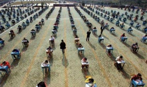 αντιγράφουν στα test.