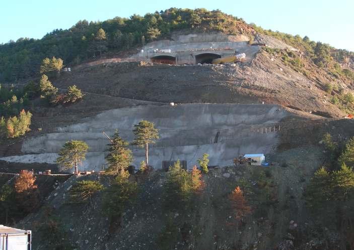 Β ΦΩΤΟΓΡΑΦΙΚΟ ΥΛΙΚΟ Εικόνα Β.1. Προς Γρεβενά.