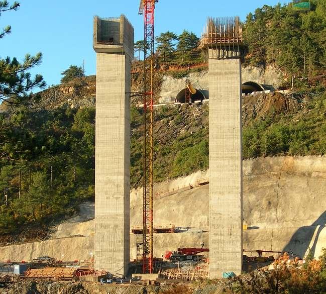 Εικόνα 2.2. Μεσόβαθρα Μ 1 του αριστερού και δεξιού κλάδου (Προς Μαλακάσι) Στο Σχήµα 2.15 δίνονται επεξηγήσεις για τις άκαµπτες ζώνες.