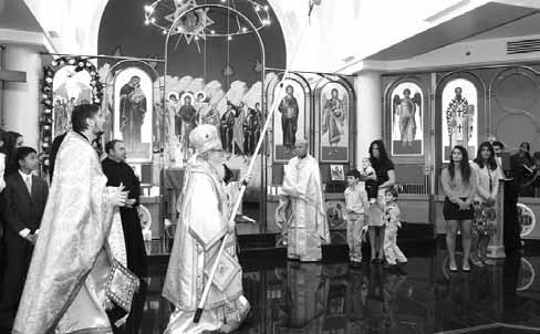 καθαγίασε τις αγιογραφίες των τεσσάρων Ευαγγελιστών, που κοσμούν πλέον τα τέσσερα περιμετρικά τεταρτοσφαίρια του βυζαντινού ναού.