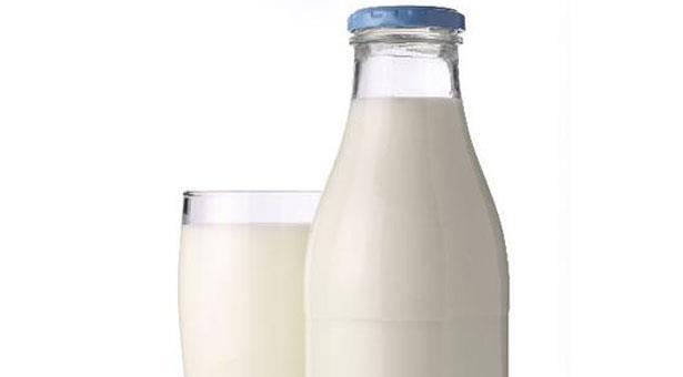 είναι η καλύτερη επιλογή αν θέλουμε να αυξήσουμε διατροφικά την πρόσληψη πρωτεϊνών καθώς περιέχει μόνο 1γρ πρωτεϊνών/φλιτζάνι, το γάλα αμυγδάλου παρέχει σημαντικά περισσότερη βιταμίνη Ε και ασβέστιο
