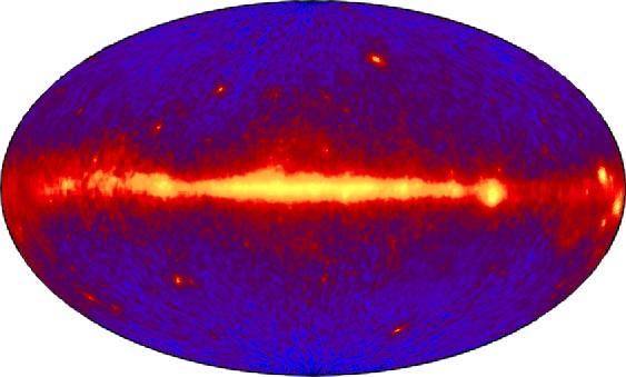 Εικόνα 1.3: Χάρτης της κοσμικής ακτινοβολίας, ενέργειας άνω των 100 MeV. Ο Γαλαξίας παρουσιάζεται σαν φωτεινή ζώνη, με το κέντρο του στη μέση του χάρτη. 1.2.