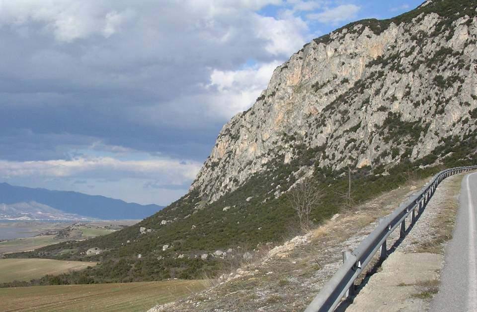 ΡΗΓΜΑ ΡΥΜΝΙΟΥ ΠΑΛΑΙΟΧΩΡΙΟΥ ΣΑΡΑΚΗΝΑΣ (ΑΠΟ ΤΗ ΓΕΦΥΡΑ ΤΟΥ ΡΥΜΝΙΟΥ,