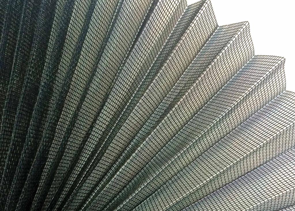 Pleated line Pleated line