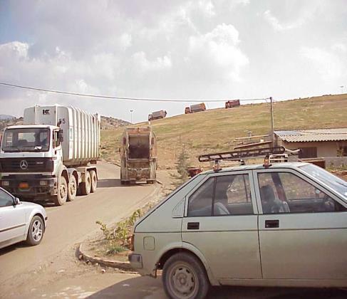 2 :Μεταφορά απορριμμάτων Στις περιπτώσεις που η απόσταση του χώρου διάθεσης από τον οικισμό υπερβαίνει τα 30 χλμ.