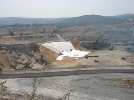 ΣΑΥ - ΦΑΥ 3 Με το Π.Δ. 305/96, εναρμόνιση του Εθνικού Δικαίου με την Oδηγία 92/57/ΕΟΚ, εισάγεται η σύνταξη Σχεδίου Ασφάλειας και Υγείας (Σ.Α.Υ.) & του Φακέλου Ασφάλειας και Υγείας (Φ.Α.Υ.). Εγκ.