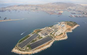 Τα νερά του Φαλθρικοφ όρμου είναι πλζον κακαρά, γιατί