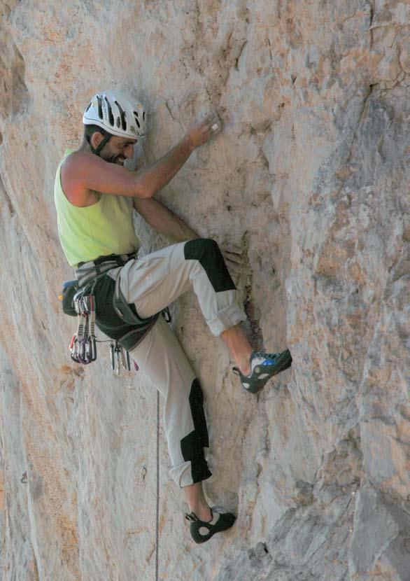 ΚΟΤΡΩΝΑΡΟΣ ΠΑΝΑΓΙΩΤΗΣ Εκπαιδευτής Ορειβασίας & Αναρρίχησης Διπλωματούχος Οδηγός Βουνού &