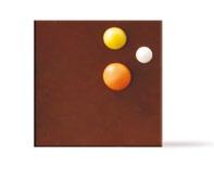 Περιέχει 3 είδη: Chocolate Bar Dark, White & Milk Assortment