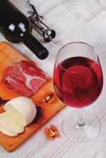Η πιο γνωστή είναι βέβαια η περιοχή του Tokaj, στα σύνορα με την Σλοβακία. Εκεί παράγεται το ξακουστό, ομώνυμο γλυκό κρασί, τόσο διάσημο που αναφέρεται ακόμη και στον εθνικό ύμνο της χώρας!