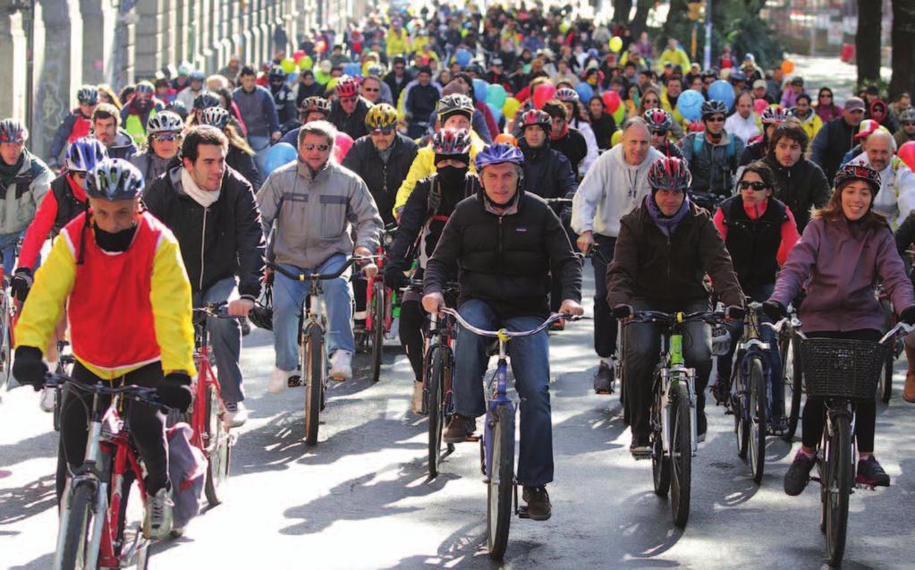 Cidad: mejor en bici Σοβαρά τώρα: κάνεις ποδήλατο; Είναι τόσοι πολλοί οι λόγοι για να μη χρησιμοποιεί κανείς ποδήλατο στις ελληνικές πόλεις: είναι αφιλόξενες, χωρίς