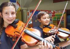 Το ΕΕΙ, με σκοπό να ενισχύσει τη συμφωνική ορχήστρα του, παρέχει στους μαθητές του Κολλεγίου που φοιτούν στο Ωδείο έκπτωση επί των διδάκτρων για τα όργανα ορχήστρας και μέχρι το επίπεδο της Κατωτέρας.