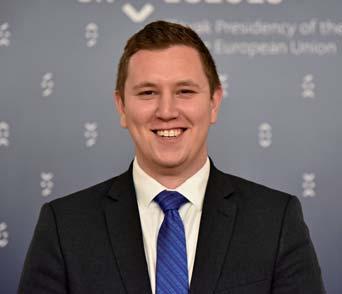 Dozvedieť sa, ako SK PRES vnímajú ľudia, ktorí sa podieľali na jeho príprave a ktorí zabezpečujú jeho priebeh. Keďže sa prezentujeme ako mladé predsedníctvo, oslovili sme našich mladých zamestnancov.