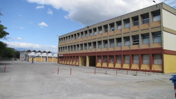 Στην οποίο ΕΠΑ.Λ. επίσης Διαμερίσματος Διαθέτει των 1. 2. 3. 4. 5. Κατερίνη στεγάζεται λειτουργεί στις εγκαταστάσεις τo 6.