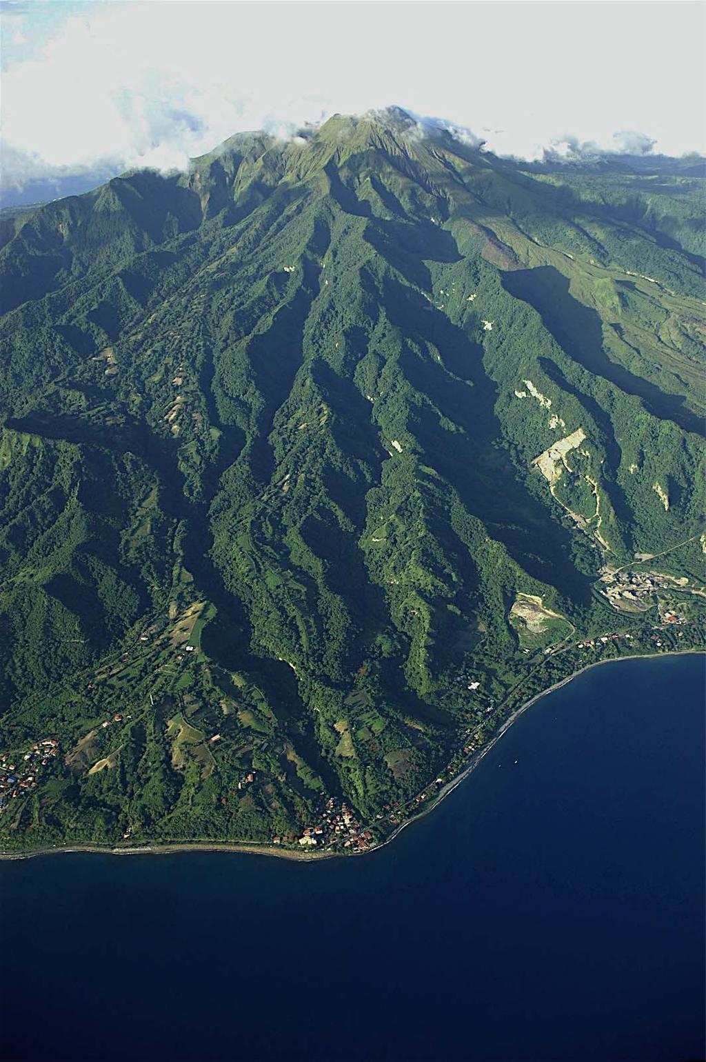 Μέρη-Στάδια του ηφαιστειακού κώνου Ενδιάμεσο: Πριν από