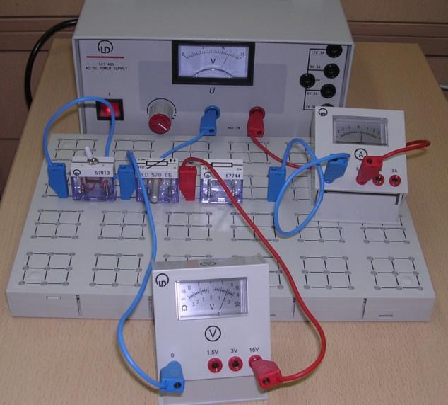 Gebės įrodyti, kad NTC rezistoriaus varža priklauso nuo temperatūros. Gebės įrodyti, kad didėjant temperatūrai, termorezistoriaus elektrinė varža mažėja.