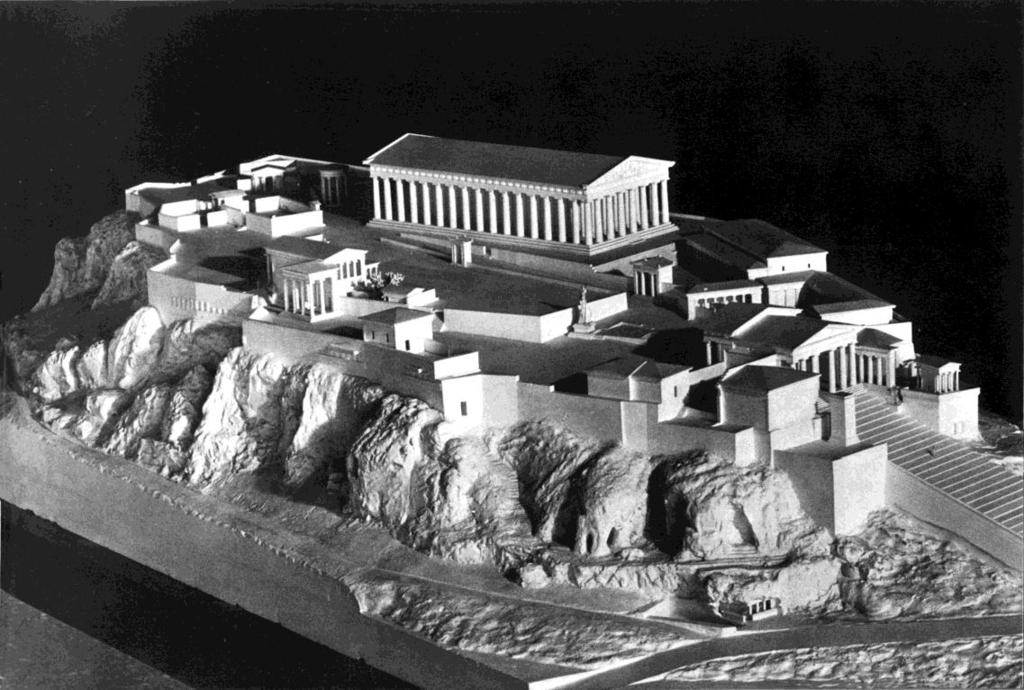 AΚΡΟΠΟΛΗ Μερικά μνημεία της Ακρόπολης άρχισαν να χτίζονται από τον 6ο αιώνα π.φ. ενώ μέχρι τότε ήταν ένας συνοικισμός. Με τους Περσικούς πολέμους τα μνημεία καταστράφηκαν.