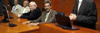 Γρυσπολάκης, οι Κοσμήτορες των Πολυτεχνικών Σχολών Α.Π.Θ. Καθ. Ν. Μουσιόπουλος, Παν. Πάτρας Καθ. Ν. Σπύρου, Παν. Θεσσαλίας Καθ. Ν. Αράβας και Δ.Π.Θ. Αν. Καθ. Ι. Διαμαντής και, ως εκπρόσωπος του Παν.