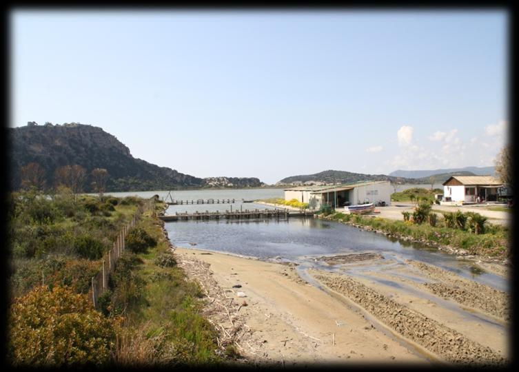 Εικόνα 14: Κανάλι επικοινωνίας με τον κόλπο του Ναυαρίνου (Λήψη: 21.04.