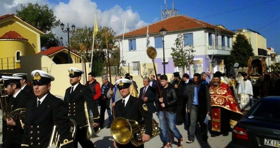 συμμετείχε ως ακολούθως: Από την 1 Φεβρουαρίου έως την 5 Μαρτίου 2014, διατέθηκε το Αρματαγωγό ΧΙΟΣ για τη μεταφορά ειδών πρώτης ανάγκης, καθώς και για την παροχή καταλύματος σε σεισμοπαθείς
