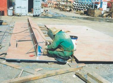 υπάρχει σε ένα χώρο, πριν να μπει κάποιος άνθρωπος για οποιονδήποτε λόγο μέσα σε αυτόν. 3.