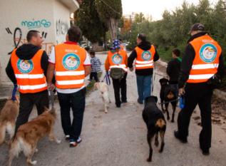 φορέα NSARDA (National Search And Rescue Dog Association UK) και