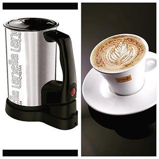 Επειδή δεν έχουν όλες οι µηχανές espresso ακροφύσιο για αφρόγαλα, ούτως ώστε να φτιάχνουν και cappuccino εκτός από espresso, υπάρχουν τα αξεσουάρ των µηχανών espresso.
