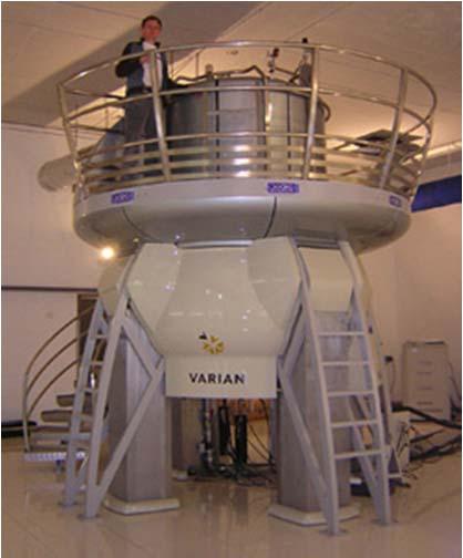 JEDRSKA MAGNETNA RESONANCA (NMR) NMR uporablja lastnost atomskih jeder, da imajo magnetni moment, zaradi česar se v magnetnem polju obnašajo podobno kot magnetna igla.
