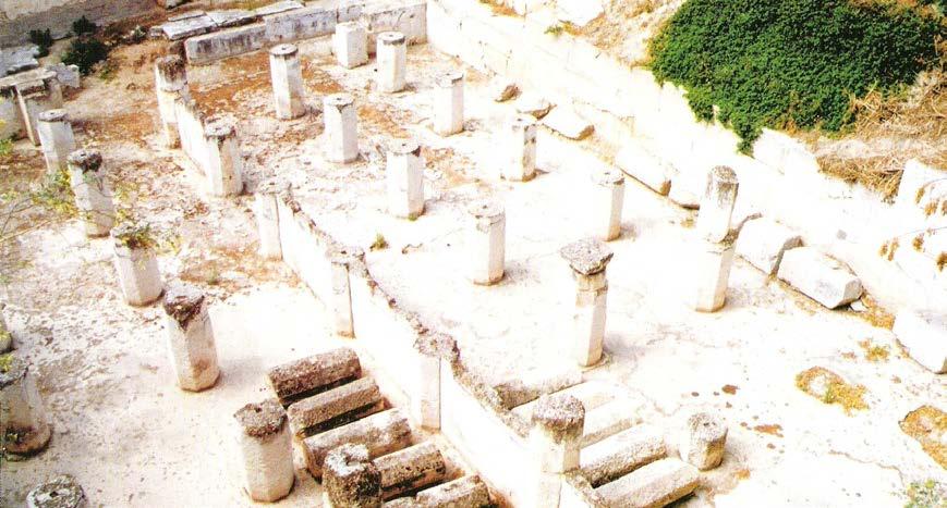 Εικόνα 10 Σύμφωνα με τις γραπτές πηγές το νερό που έτρεχε στην κρήνη λεγόταν των Σιθνίδων Νυμφών.