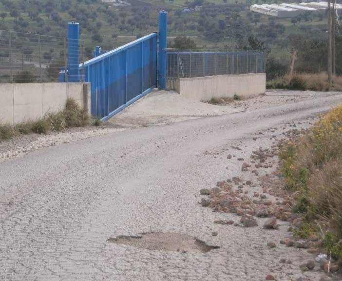 2.3.2 Καταγραφή Προβλημάτων Κάνοντας επιτόπου αποτύπωση της περιοχής ήρθα σε επαφή και συζήτησα με ντόπιους επιχειρηματίες τα σοβαρά προβλήματα που αντιμετωπίζει η συγκεκριμένη βιομηχανική περιοχή.