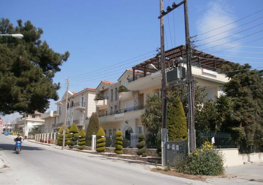 Όπως φαίνεται και στις εικόνες συνεχίζεται να