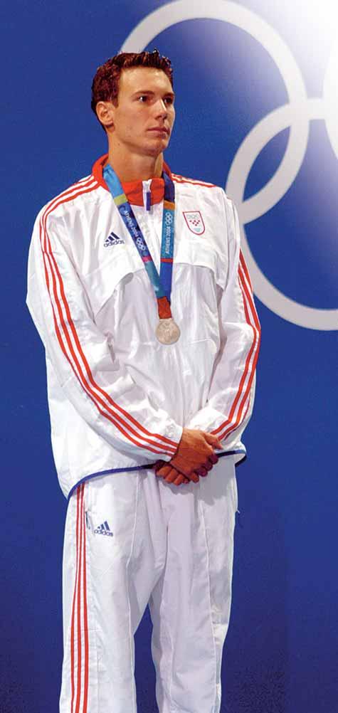 Grijesi sport Piπe Marin arec N edavno se u program zagrebaëkog Radija 101 javio sluπatelj koji misli da su u sluëaju Draganja sportski novinari odigrali negativnu ulogu i da su ispali licemjeri.
