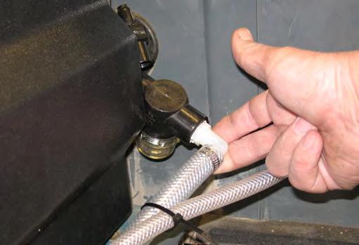 Remove and clean the ec H2O filter