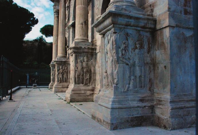 Ni{ i Vizantija VIII 191 Сл. 2 Легионари на базама стубова Fig. 2 Legionnaires on the columns bases. иконографским интенцијама.