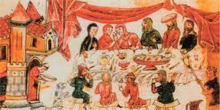 βυζαντινή κουζίνα ήταν το «γάρον». Αυτό φτιαχνόταν από εντόσθια ψαριών και μικρά ψάρια, τα οποία αφού αλάτιζαν και πιθανώς ανακάτευαν με κρασί, τα άφηναν στον ήλιο για δύο έως τρεις μήνες.