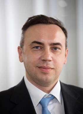 Družba ima dvotirni sistem vodenja z Upravo in Nadzornim svetom. Uprava zastopa in predstavlja družbo.